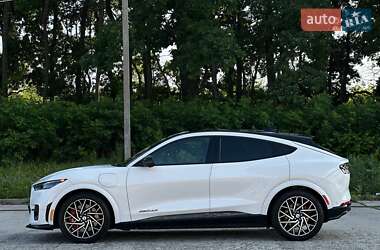 Позашляховик / Кросовер Ford Mustang Mach-E 2021 в 