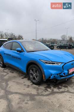 Позашляховик / Кросовер Ford Mustang Mach-E 2022 в 