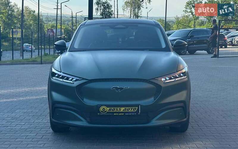 Позашляховик / Кросовер Ford Mustang Mach-E 2021 в Чернівцях