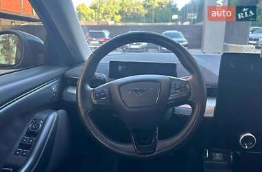 Внедорожник / Кроссовер Ford Mustang Mach-E 2021 в 