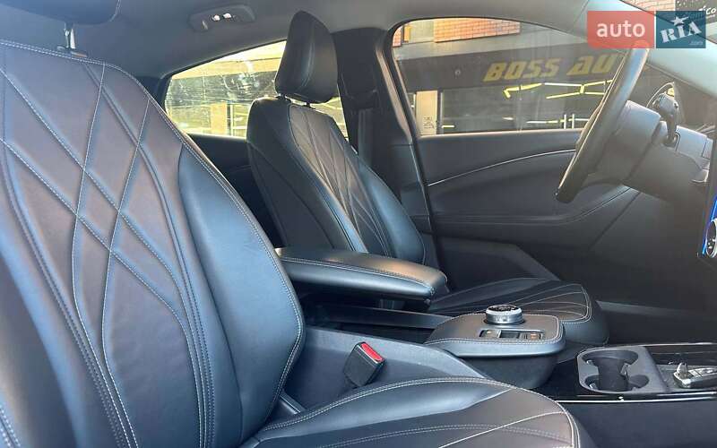 Позашляховик / Кросовер Ford Mustang Mach-E 2021 в Чернівцях