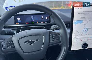 Позашляховик / Кросовер Ford Mustang Mach-E 2023 в 