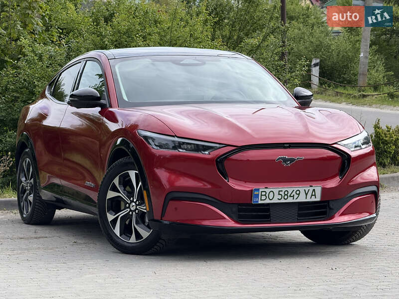 Позашляховик / Кросовер Ford Mustang Mach-E 2021 в 