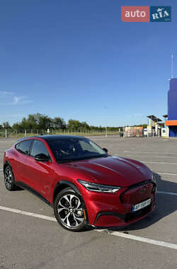 Внедорожник / Кроссовер Ford Mustang Mach-E 2021 в 