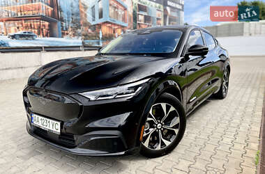 Позашляховик / Кросовер Ford Mustang Mach-E 2021 в 