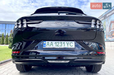 Позашляховик / Кросовер Ford Mustang Mach-E 2021 в 