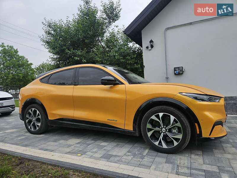 Внедорожник / Кроссовер Ford Mustang Mach-E 2022 в Остроге