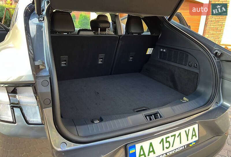 Позашляховик / Кросовер Ford Mustang Mach-E 2021 в Києві фото 20 Позашляховик / Кросовер Ford Mustang Mach-E 2021 в Києві