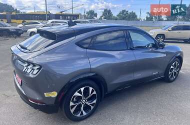 Позашляховик / Кросовер Ford Mustang Mach-E 2021 в 