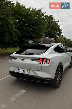 Внедорожник / Кроссовер Ford Mustang Mach-E 2021 в 
