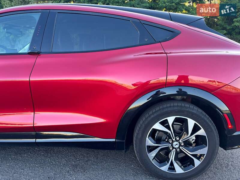 Позашляховик / Кросовер Ford Mustang Mach-E 2023 в Львові