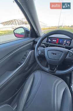 Внедорожник / Кроссовер Ford Mustang Mach-E 2023 в 