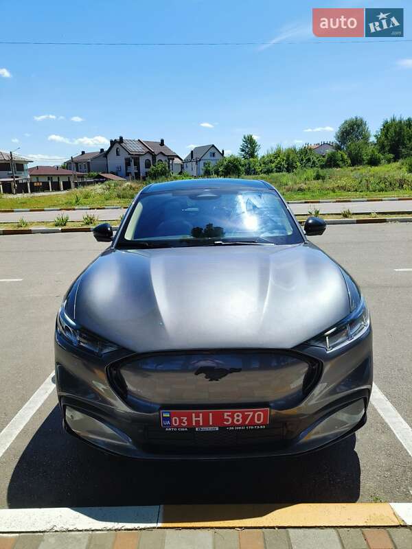 Позашляховик / Кросовер Ford Mustang Mach-E 2023 в 