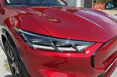 Внедорожник / Кроссовер Ford Mustang Mach-E 2021 в 