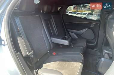 Позашляховик / Кросовер Ford Mustang Mach-E 2023 в 