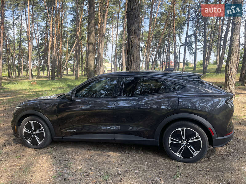 Позашляховик / Кросовер Ford Mustang Mach-E 2022 в Сумах