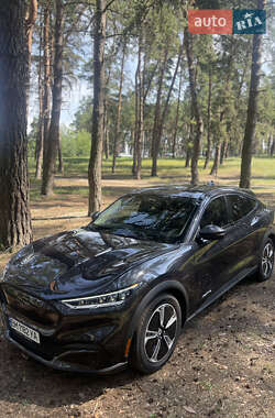 Позашляховик / Кросовер Ford Mustang Mach-E 2022 в 