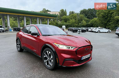 Позашляховик / Кросовер Ford Mustang Mach-E 2021 в 