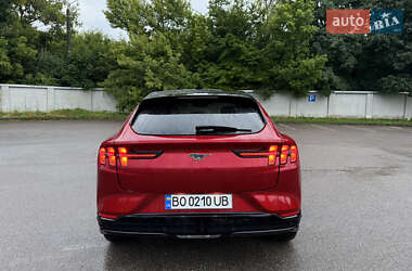 Позашляховик / Кросовер Ford Mustang Mach-E 2021 в 