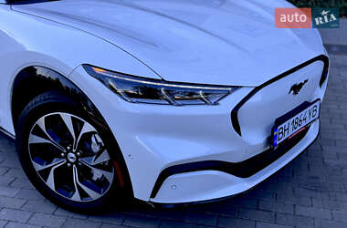 Внедорожник / Кроссовер Ford Mustang Mach-E 2021 в 