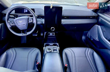Внедорожник / Кроссовер Ford Mustang Mach-E 2021 в 