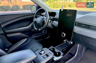Внедорожник / Кроссовер Ford Mustang Mach-E 2021 в 