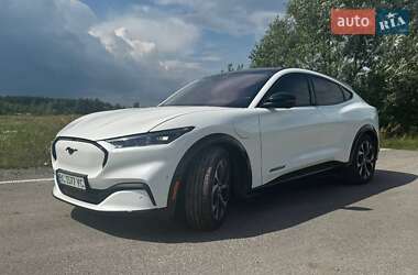 Позашляховик / Кросовер Ford Mustang Mach-E 2022 в 