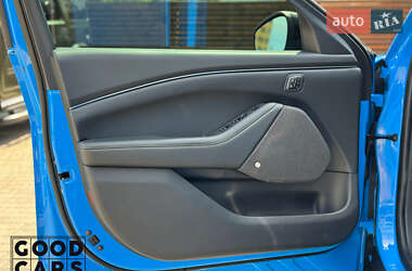 Внедорожник / Кроссовер Ford Mustang Mach-E 2022 в 