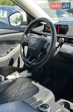 Внедорожник / Кроссовер Ford Mustang Mach-E 2021 в 
