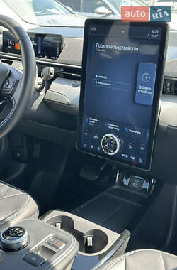 Внедорожник / Кроссовер Ford Mustang Mach-E 2021 в 