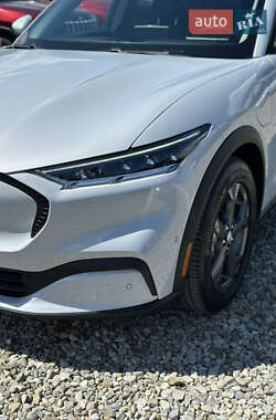 Внедорожник / Кроссовер Ford Mustang Mach-E 2021 в 
