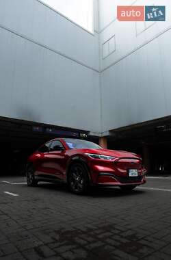Внедорожник / Кроссовер Ford Mustang Mach-E 2021 в 