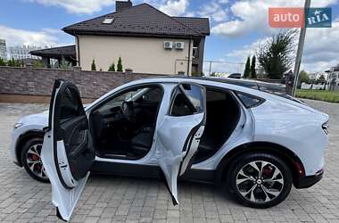Внедорожник / Кроссовер Ford Mustang Mach-E 2021 в 