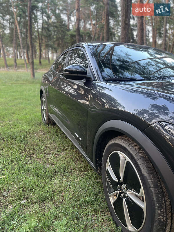 Внедорожник / Кроссовер Ford Mustang Mach-E 2022 в Сумах