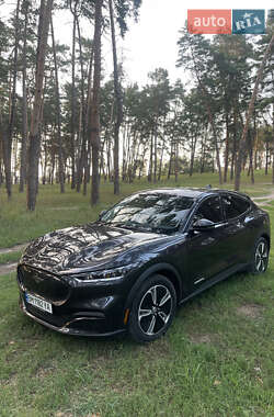 Внедорожник / Кроссовер Ford Mustang Mach-E 2022 в 