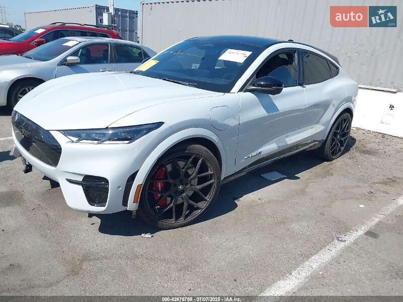 Внедорожник / Кроссовер Ford Mustang Mach-E 2022 в 