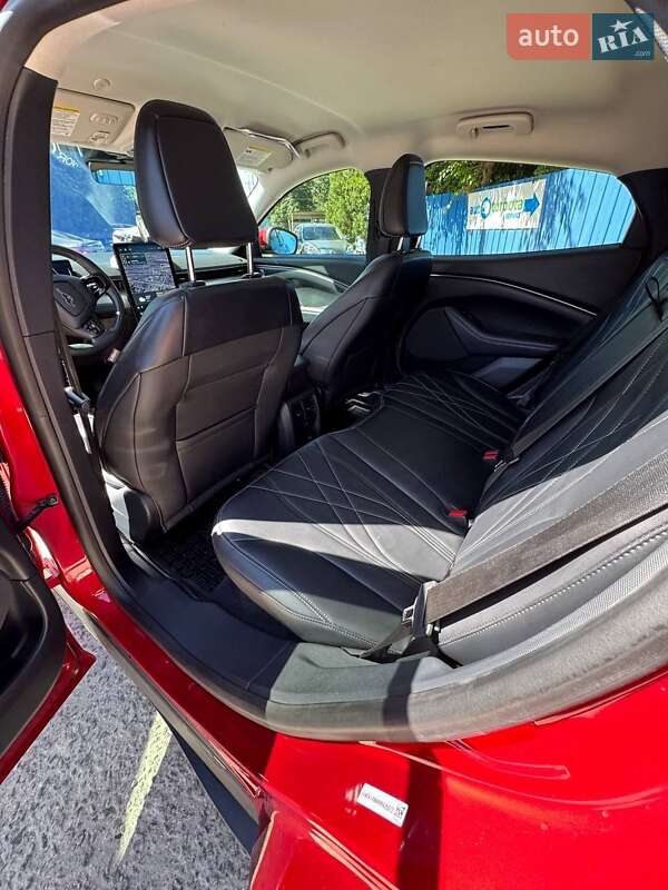 Позашляховик / Кросовер Ford Mustang Mach-E 2021 в Дніпрі