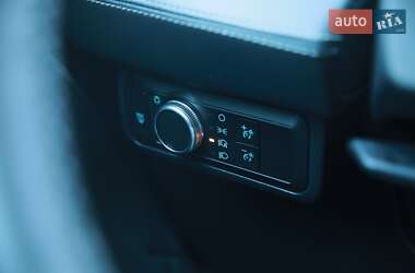 Внедорожник / Кроссовер Ford Mustang Mach-E 2021 в 