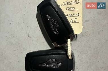 Внедорожник / Кроссовер Ford Mustang Mach-E 2021 в 