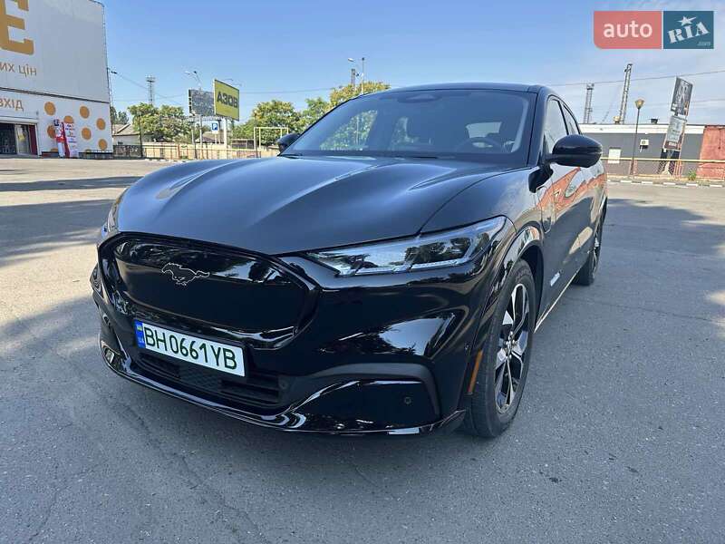 Позашляховик / Кросовер Ford Mustang Mach-E 2023 в 