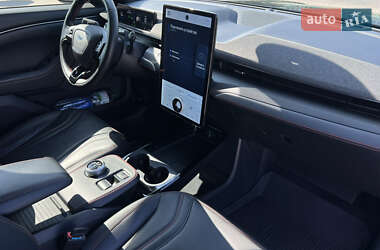 Внедорожник / Кроссовер Ford Mustang Mach-E 2022 в 