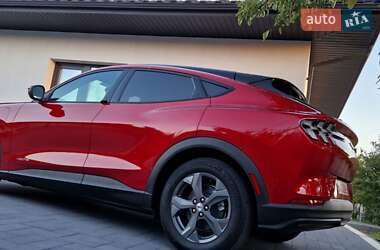 Позашляховик / Кросовер Ford Mustang Mach-E 2021 в 