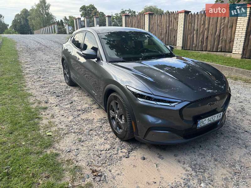 Внедорожник / Кроссовер Ford Mustang Mach-E 2021 в 