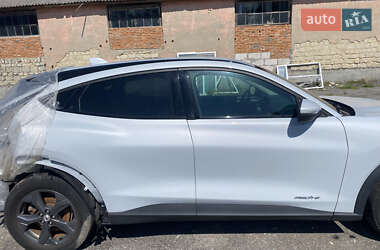 Позашляховик / Кросовер Ford Mustang Mach-E 2021 в 