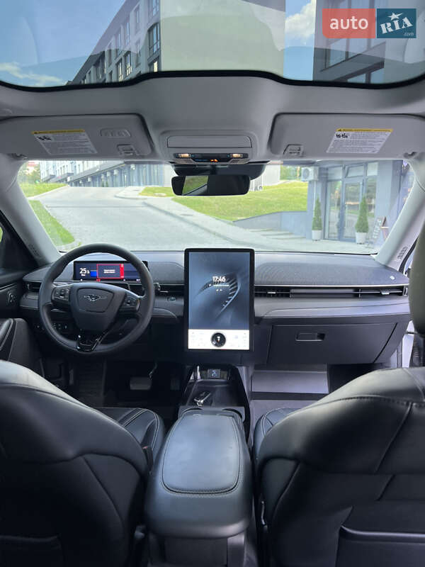 Позашляховик / Кросовер Ford Mustang Mach-E 2022 в Новояворівську