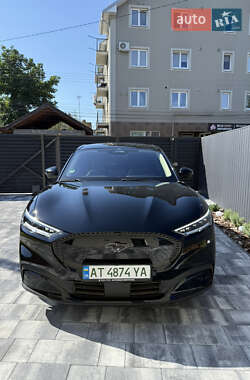 Позашляховик / Кросовер Ford Mustang Mach-E 2022 в 