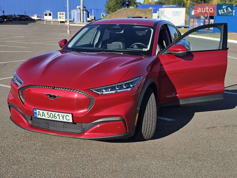 Позашляховик / Кросовер Ford Mustang Mach-E 2021 в Києві