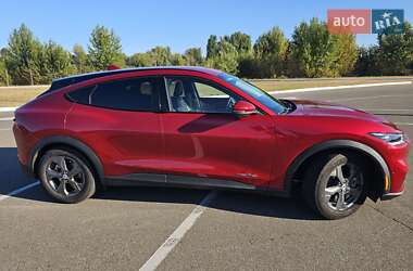 Позашляховик / Кросовер Ford Mustang Mach-E 2021 в 