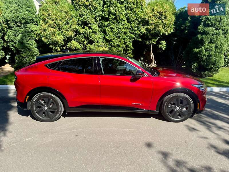 Позашляховик / Кросовер Ford Mustang Mach-E 2022 в Києві
