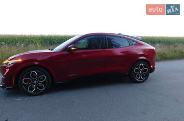 Позашляховик / Кросовер Ford Mustang Mach-E 2022 в 